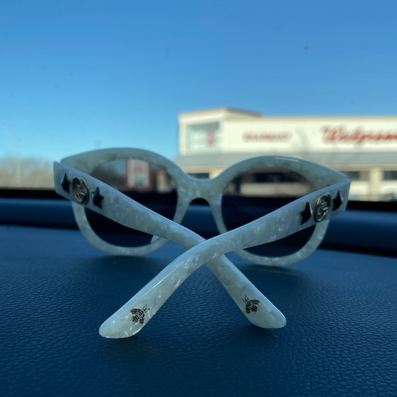 Gucci Sunglasses - Picture 2 of 5